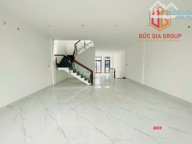 Cho thuê nhà 1 trệt 2 lầu mới 100% trong KDC Bửu Long giá chỉ 15tr/tháng - 9