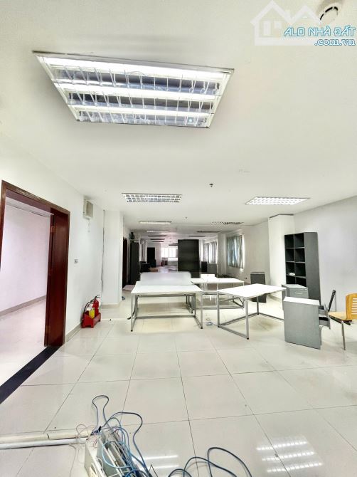 💰 CHO THUÊ SÀN VĂN PHÒNG QUẬN 3 - 12$/M2 - 250M2 - 450M2 - ĐỂ ĐƯỢC Ô TÔ - 9