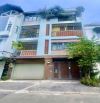 Biệt Thự Phố Quận 8, DT:8,2x12, Dương Bá Trạc - 4 Tầng, Full Nội Thất Cao Cấp, Giá 17Tỷ TL