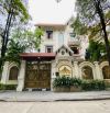 Bán biệt thự Nguyễn Hữu Thọ - Nguyễn Phan Chánh, 310m mặt tiền quyền lực 17m, cách hồ 50m