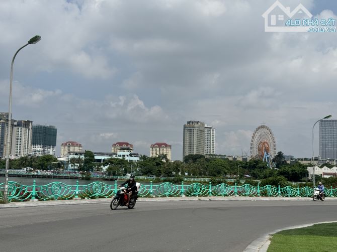 Đầu tư từ 12 tỷ sở hữu ngay NHÀ MỚI - THANG MÁY ven Hồ Tây.