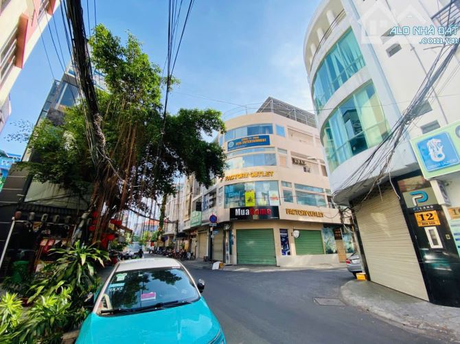 Nhà mặt tiền kinh doanh 5 tầng hoa sữa khu Vip Phan Xích Long, Quận Phú Nhuận