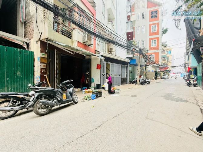 BÁN NHÀ PHÁO ĐÀI LÁNG - MẶT NGÕ TO THÔNG RỘNG - KINH DOANH SẦM UẤT – GIÁ 23,5 TỶ