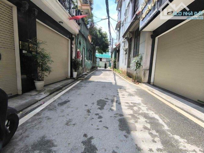 nhà đẹp Cổ Linh, 50m x 5 tầng, gara 2 ôtô, ngõ thông, đón đầu cầu Trần Hưng Đạo