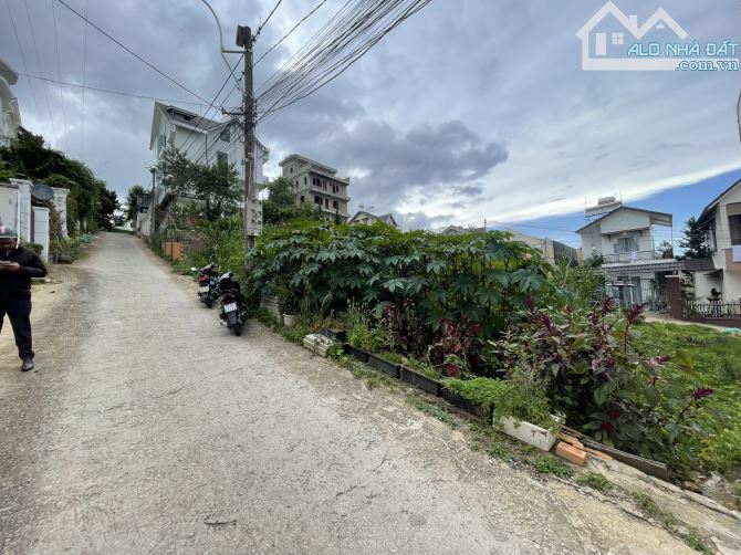 BÁN ĐẤT 2 MẶT TIỀN – ĐƯỜNG TRẦN QUANG KHẢI , ĐÀ LẠT
