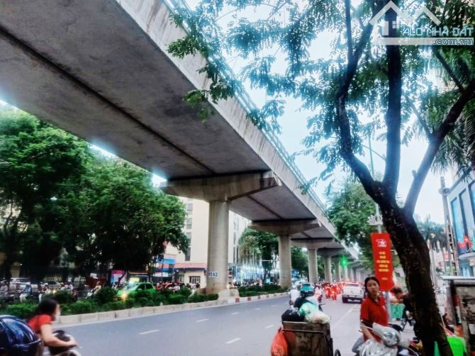 Bán nhà Xuân THỦY 83m 4 Tầng mặt tiền 4m giá chỉ 13.3 tỷ