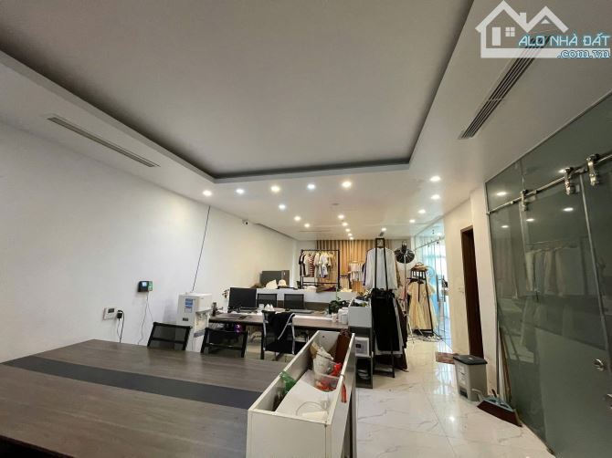 Cho Thuê Sàn Văn Phòng, Shophouse The Matrix One 188.4m² MT 8m - Kinh Doanh 30 triệu
