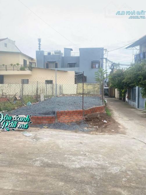 BÁN GẤP LÔ GÓC 2 MẶT TIỀN SIÊU ĐẸP – KDC P. QUANG VINH