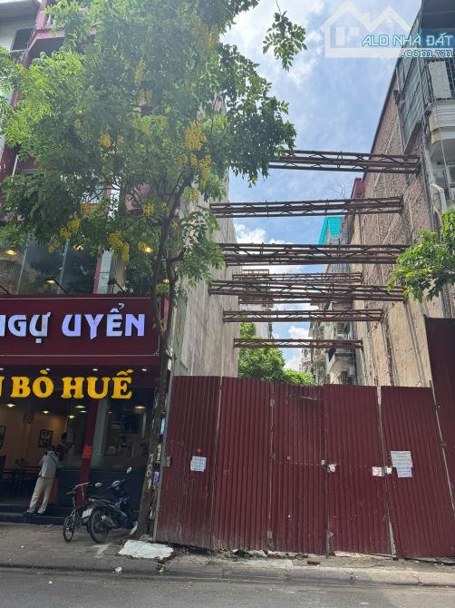Bán đất mặt phố Dịch Vọng  150m, kinh doanh, giá tốt