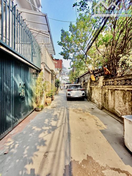 Bán nhà phân lô Trần Khát Chân 65m, 4 tầng, mt 4.5m, căn góc, giá nhỉnh 15tỷ