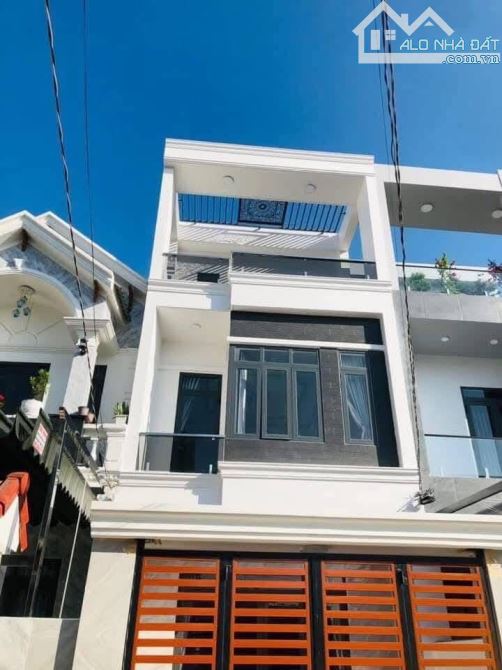 CHỦ GỬI BÁN NHÀ 1T1L PHƯỜNG HOÁ AN TP BIÊN HOÀ. DT: 5x20=100M2. GIÁ:4Tỷ5 TL