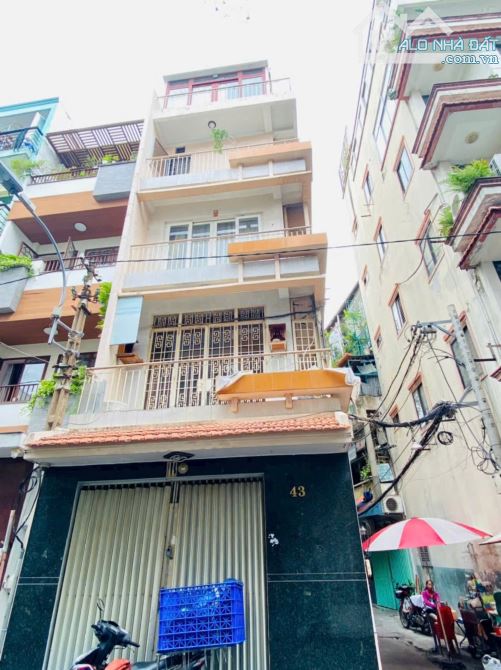 Bán nhà góc 2 mặt tiền đường số 4 Cư Xá Đô Thành Quận 3, 4,4x 10m, 4 tầng chỉ nhỉnh 13 tỷ