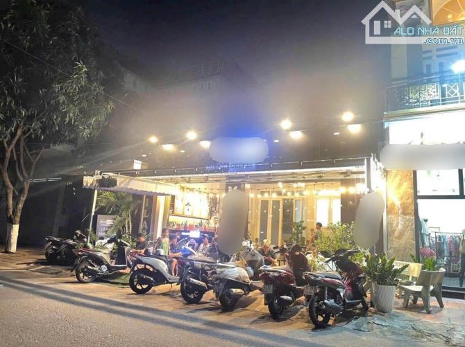 Bán quán cafe 8x26.5m, đường số 4 KDC Đông Hòa p.Đông Hòa gần chợ Dĩ An 1