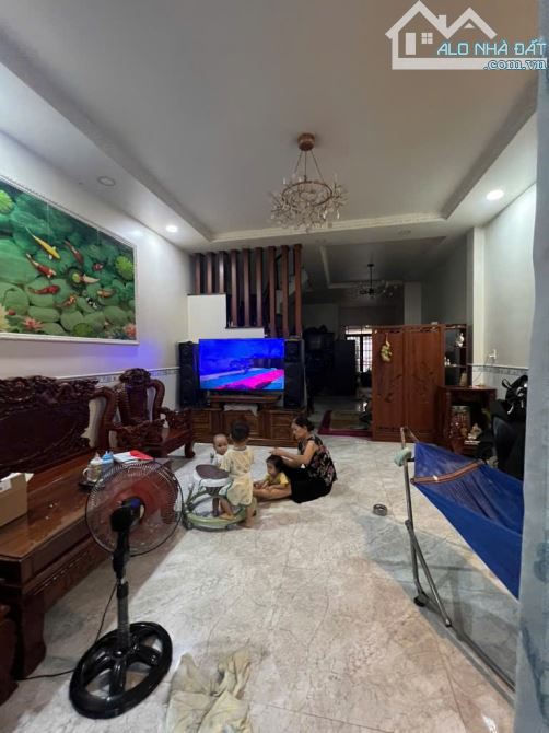 MẶT TIỀN PHAN ĐẠT ĐỨC – DT 179M2 x 4T, NGANG 6M – NỞ HẬU - KHU BÀN CỜ