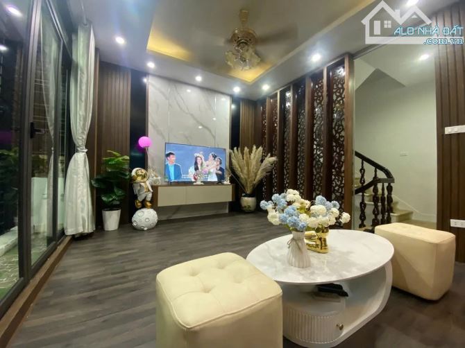 Bán nhà 6 tầng Full Nội Thất Xịn tại Xuân Thủy - Cầu Giấy - Hà Nội