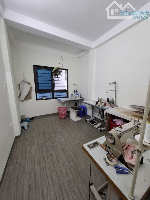 BÁN NHÀ ĐẸP 5 TẦNG AN THẮNG – BIÊN GIANG, VỀ Ở NGAY! Diện tích 30m² × 5 tầng, hiện đại