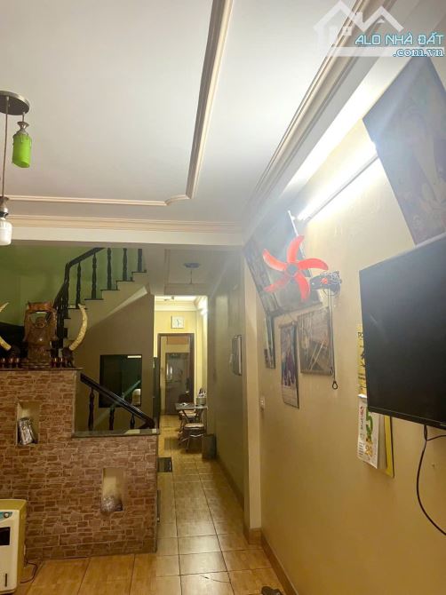 Bán Nhà HXH Đường Thoại Ngọc Hầu Quận Tân Phú.DT:4x25m.Giá 10.5 Tỷ