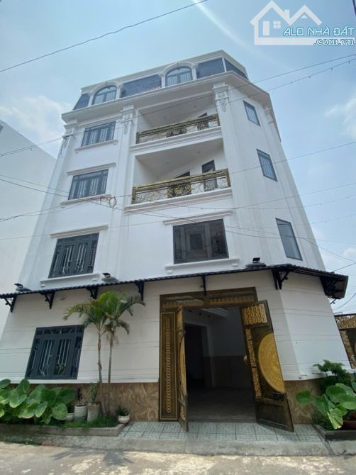 Siêu phẩm căn góc 5 lầu,  Nguyễn Ảnh Thủ, Q12. Hẻm tải tránh. 5PN . Sổ riêng hoàn công đủ.