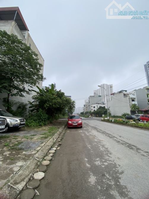 CC bán đất DV Yên Nghĩa- Đường đôi kinh doanh 50m2/5m MT đẹp, 12.x tỷ
