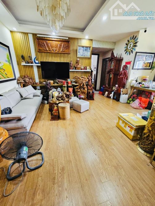 Căn Hộ 2 Ngủ OCT1 KĐT RESCO Phạm Văn Đồng -Đối Diện CV Hoà Bình DT 85m .Giá 5,2 Tỷ