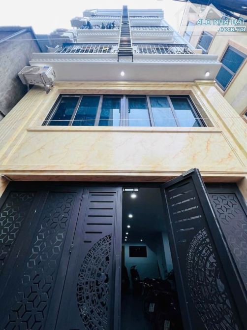 TÒA CHDV LÔ GÓC – NGAY PHỐ TRẦN CUNG – 65M2 – 6 TẦNG – DOANH THU 100TR/THÁNG – CHỈ 18.8 TỶ