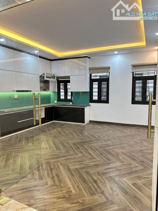 Ms Linh-Bán căn shophouse mặt trục chính Hoàng Huy Riverside-Thượng Lý-Hồng Bàng