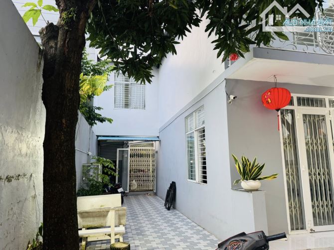 Kinh tế eo hẹp chủ rao bán nhà 1 lầu 1 trệt 111m2 giá 925 triệu sổ hồng riêng