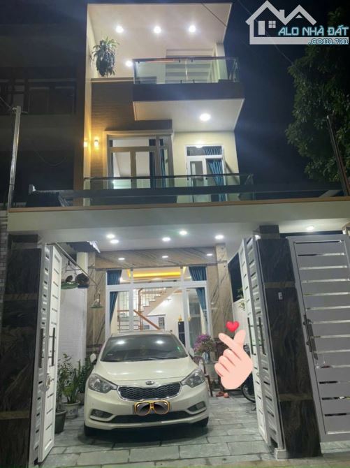 5,5Tỷ TL🔥Bán nhà 100m2 (1 trệt 2 lầu) MT đường Bình Nhâm 10, P.Bình Nhâm, Tp.Thuận An