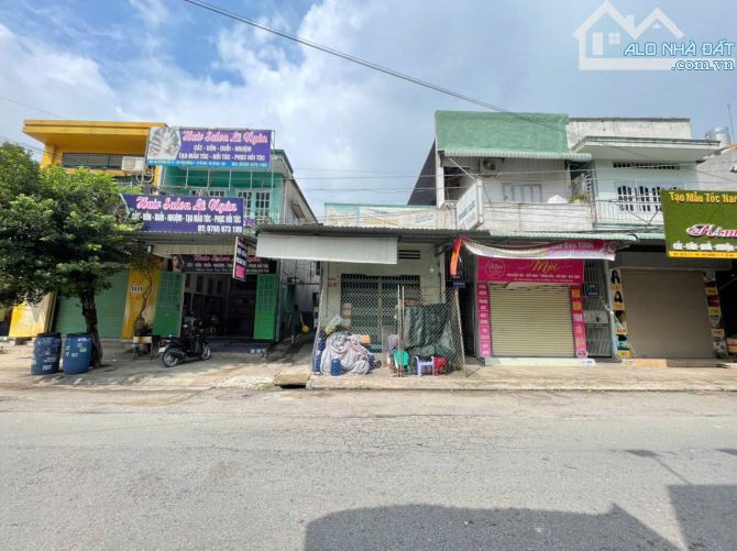Nhà gần chợ Xóm Vắng, phường Dĩ An, TP Dĩ An.14,8 tỷ