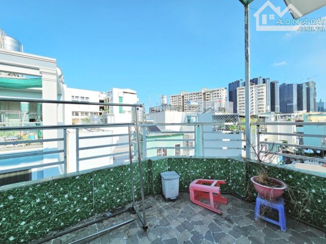 Gấp bán nhà, dt 135m2, giá 12.5 tỷ, gần Xô Viết Nghệ Tĩnh, Bình Thạnh.