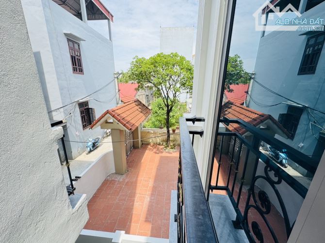 🌟“SĂN” SIÊU PHẨM MỚI – Ô TÔ ĐỖ CỬA – TƯƠNG LAI TĂNG GIÁ CHẮC NHƯ BẮP 🌟