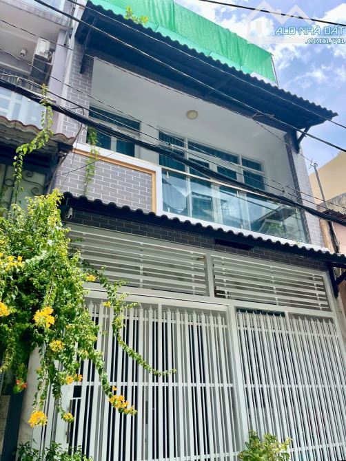 Nhà Ngang 5m Dương Quảng Hàm Gần Phạm Huy Thông, Xe Hơi Vào Tận Nhà Chỉ 7.3 Tỷ
