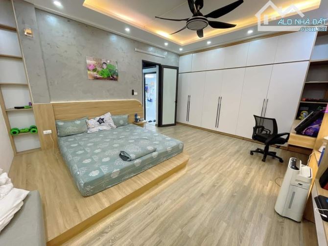 CỰC HIẾM NHỈNH 10 TỶ CÓ NHÀ 63M2 X 3 TẦNG, PHỐ HOÀNG HOA THÁM, BA ĐÌNH, HÀ NỘI