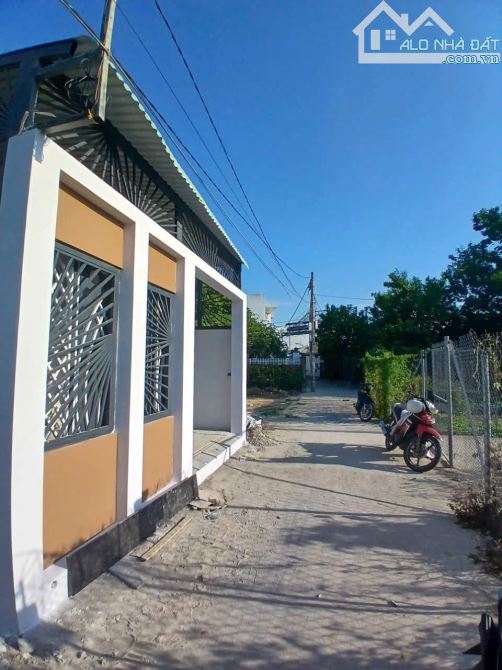 CẦN BÁN LÔ ĐẤT ĐẸP HẺM 247 CẦU DỨA PHÚ NÔNG - xã Vĩnh Ngọc - Nha Trang. Giá 1 tỷ 900