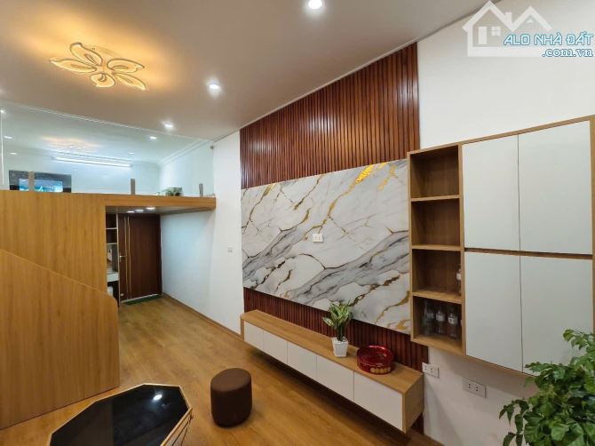 Tập thể Quốc Hội (Ba Đình)💥55m2💥2 Ngủ+WC💥Nhà đẹp ở luôn💥2 Tỷ Hơn có thương lượng