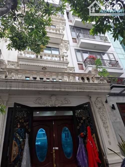 Siêu VIP nhà đẹp Trần Cung Bắc Từ Liêm. Sổ vuông 67m, 5 tầng MT5m Giá 45 tỷ Ngõ 2 ô tô tải