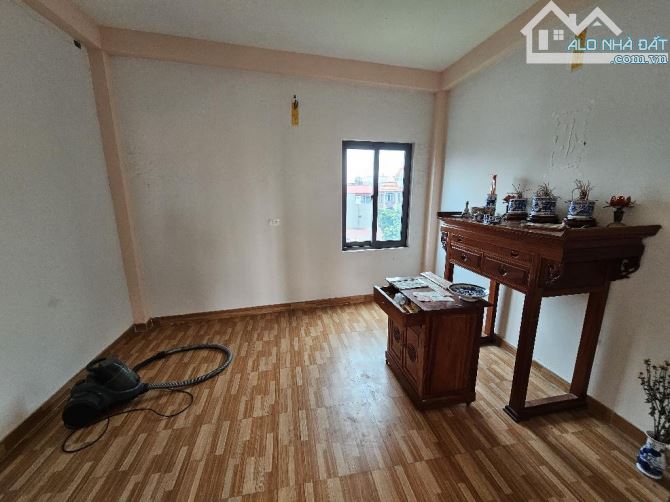 Nhà Kim Hoàng 39m2 mặt tiền gần 4m nở hậu 2 thoáng dân xây 20m ra ô tô 100m ra chợ 5 tỷ 5 - 10