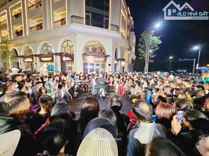 BÁN QUỸ CĂN CHUYỂN NHƯỢNG GIÁ TỐT NHẤT ROYAL MANSION- NGÃ 6 TP BẮC GIANG- 84M2 - 14 TỶ - 11