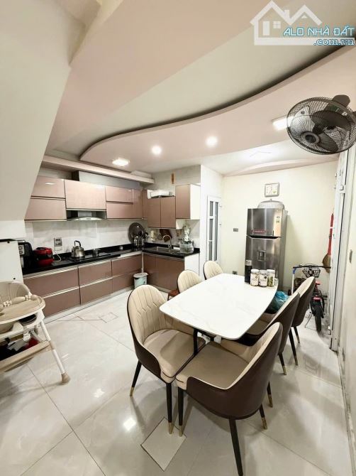 Cần Bán nhà 5 tầng ngõ Lâm Tường - Tô Hiệu - Diện tích ~ 60m2 - 1