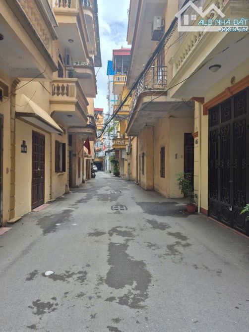 MẢNH ĐẤT CHÍNH CHỦ LÔ GÓC 3 THOÁNG PHÙNG KHOANG TRUNG VĂN Ô TÔ KINH DOANH ĐỈNH 50m 11 TỶ - 1