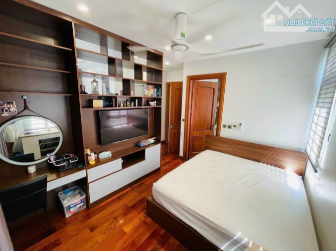 BÁN NHÀ PHÚC LỢI -  7 TỶ - 54M2 - MT 4M - 6 TẦNG - Ô TÔ ĐỖ CỬA - 1