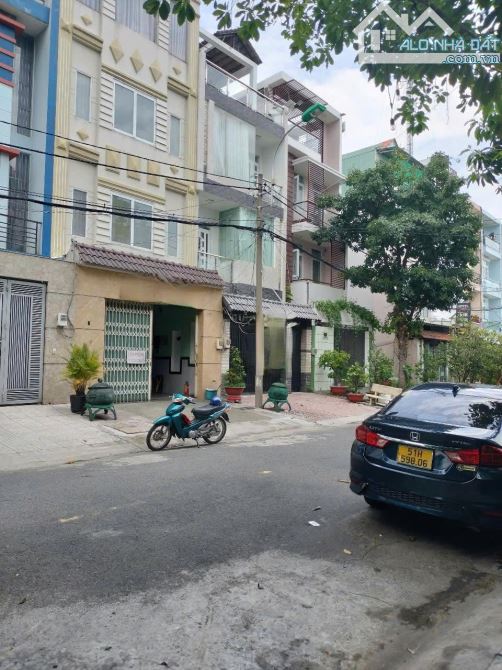 Nhà bán: đường số 1C. Q Bình Tân. DTSD 100m2. 4 tầng. Giá 13,2 tỷ - 2