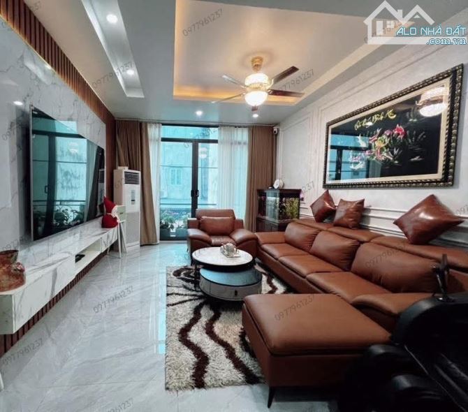 ĐI XEM NGAY NHÀ ĐẶNG THÙY TRÂM 65m2. 2 THOÁNG + THANG MÁY - GARA Ô TÔ + 2 Ô TÔ TRÁNH