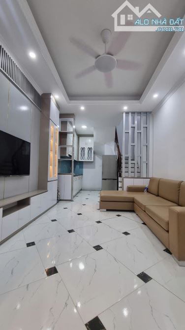 PHÂN LÔ – Ô TÔ TRÁNH – NHÀ ĐẸP BỀ THẾ – FULL NỘI THẤT 📍 Thượng Thụy, Phú Thượng, Tây Hồ - 1