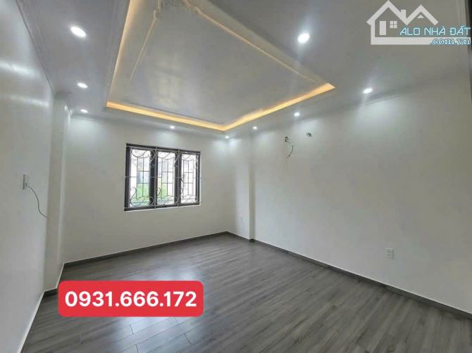 Bán nhà 2 phòng ngủ, có sân trước sân sau sổ hồng riêng - 1