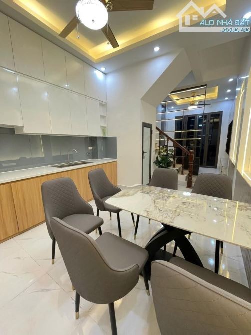 Bán nhà Võ Chí Công, dân xây, ngõ thông, gần phố, lô góc 36m2 nhỉnh 7 tỷ - 1