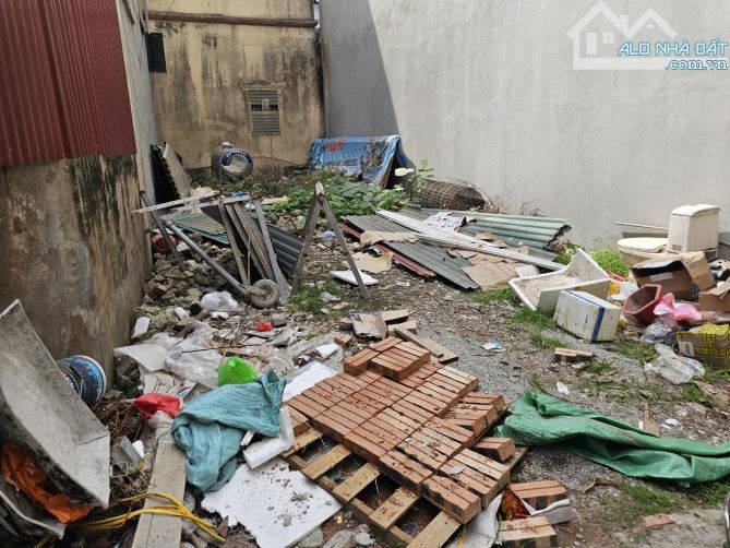 BÁN ĐẤT ĐẸP TỔ 13 YÊN NGHĨA – Ô TÔ NGỦ TRONG ĐẤT – CÁCH 1 NHÀ LÊN  ĐÊ , 55m², MT 4m, đất v - 1