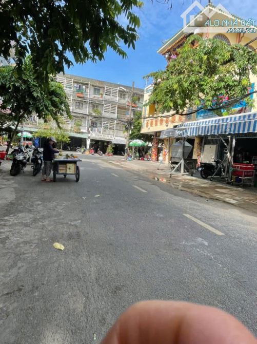 Siêu phẩm mặt tiền duy nhất với khuôn đất ngang lớn đường số 7. Cư xá bình thới. - 1