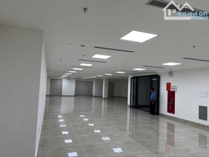 Siêu hiếm mặt phố VIP ĐÀO TẤN Ba Đình, KD đỉnh, vỉa hè rộng, DT160m, mt7m, 122 tỷ