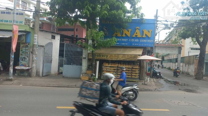 Nhà bán: mặt tiền hương lộ 2. Q Bình Tân. DTSD 604m2. 2 tầng. Giá 58 tỷ - 1